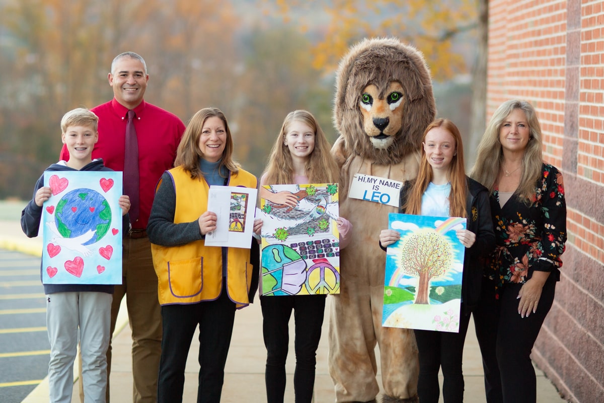 photo of exeter township junior high art award winners with lions club