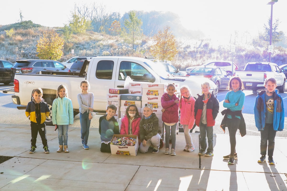 photo of owatin creek students and candy drive